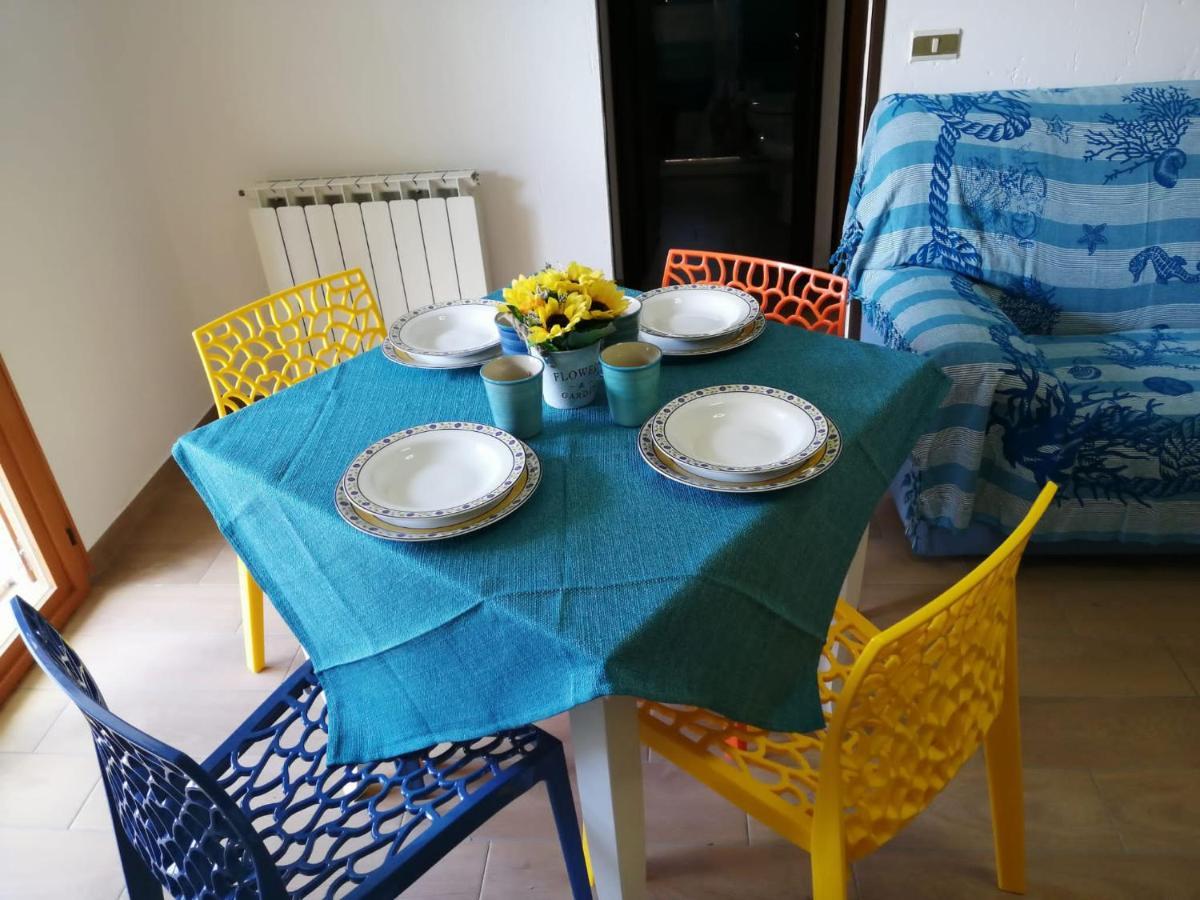 La Dolce Vita - Apartment With Shared Pool And Large Terrace Lido delle Nazioni Eksteriør bilde